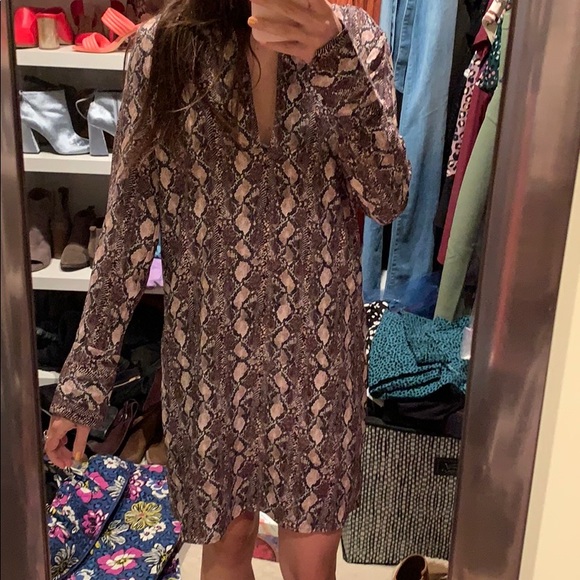 Equipment Dresses & Skirts - NWT Equipment “Bonnie” Dress